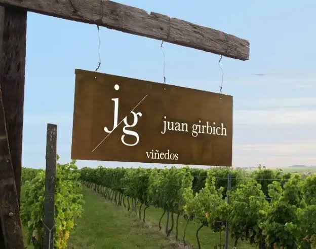 Juan Girbich Viñedos
